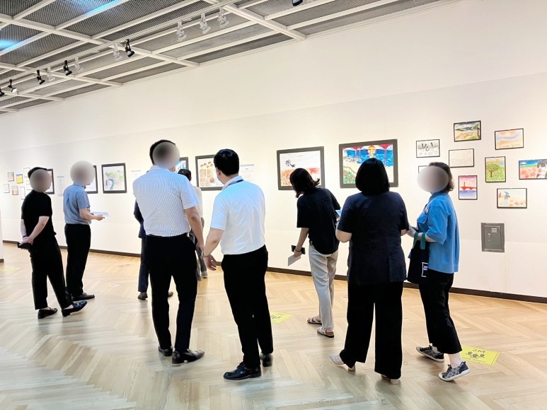 새터민지원센터 – 그리워 함..