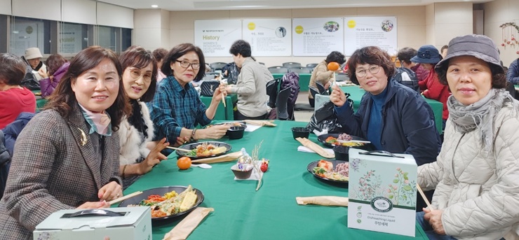 해운대여성인력개발센터 – 돌..